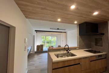 2023-07/line-album-77-230707-10