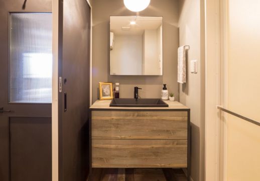 ヴィンテージモダンの洗面脱衣室 アイキャッチ画像